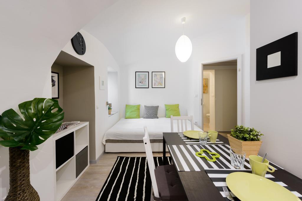 Apartments Vega ลูบลิยานา ภายนอก รูปภาพ
